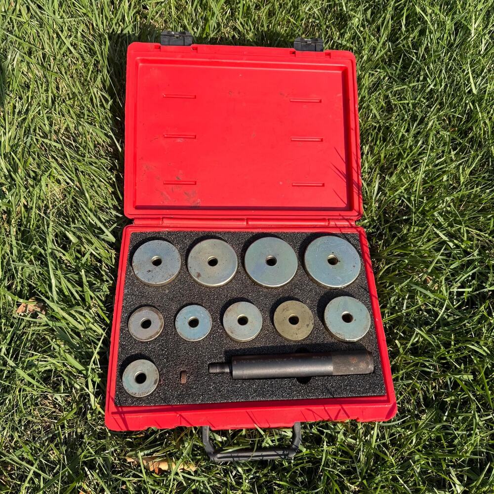 Vintage Snap-on A261M Metric Bushing Driver Set 40-80mm Sizes In Plastic Case